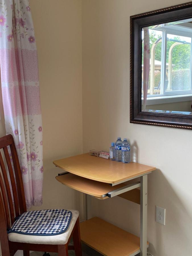 Richmond Vancouver Airport Comfy Home Екстериор снимка