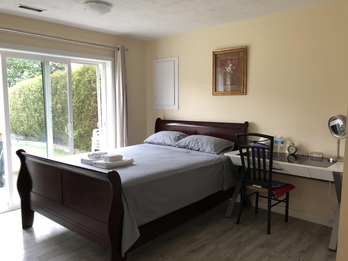 Richmond Vancouver Airport Comfy Home Екстериор снимка